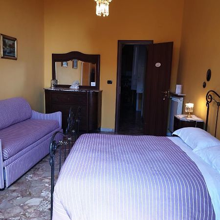A Casa di Mamma Bed & Breakfast Napoli Bagian luar foto