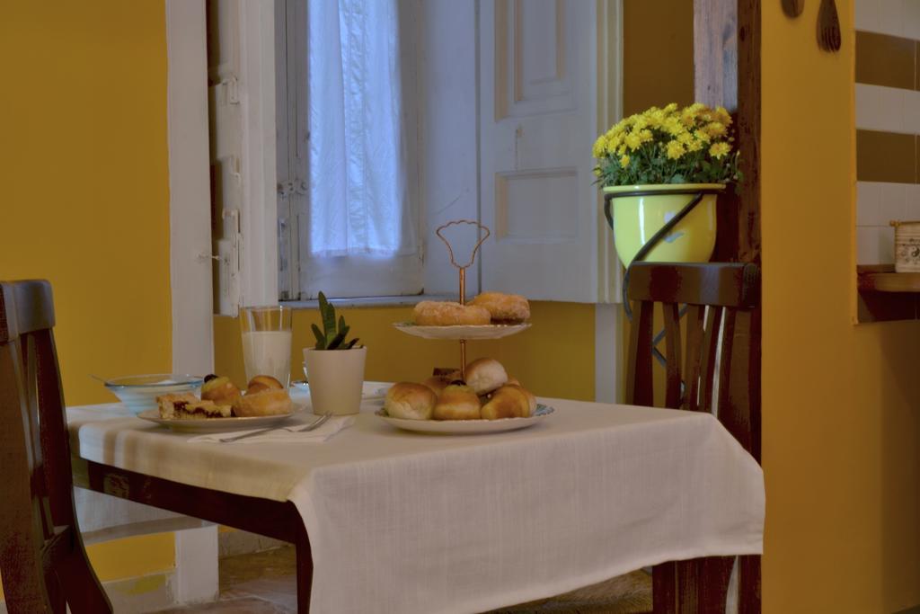 A Casa di Mamma Bed & Breakfast Napoli Bagian luar foto