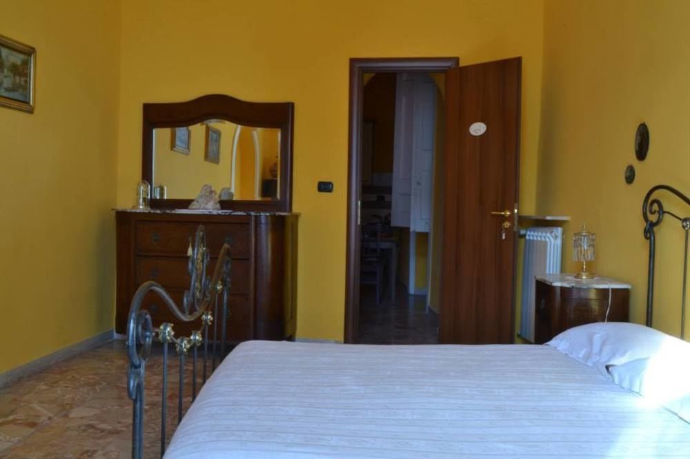 A Casa di Mamma Bed & Breakfast Napoli Bagian luar foto