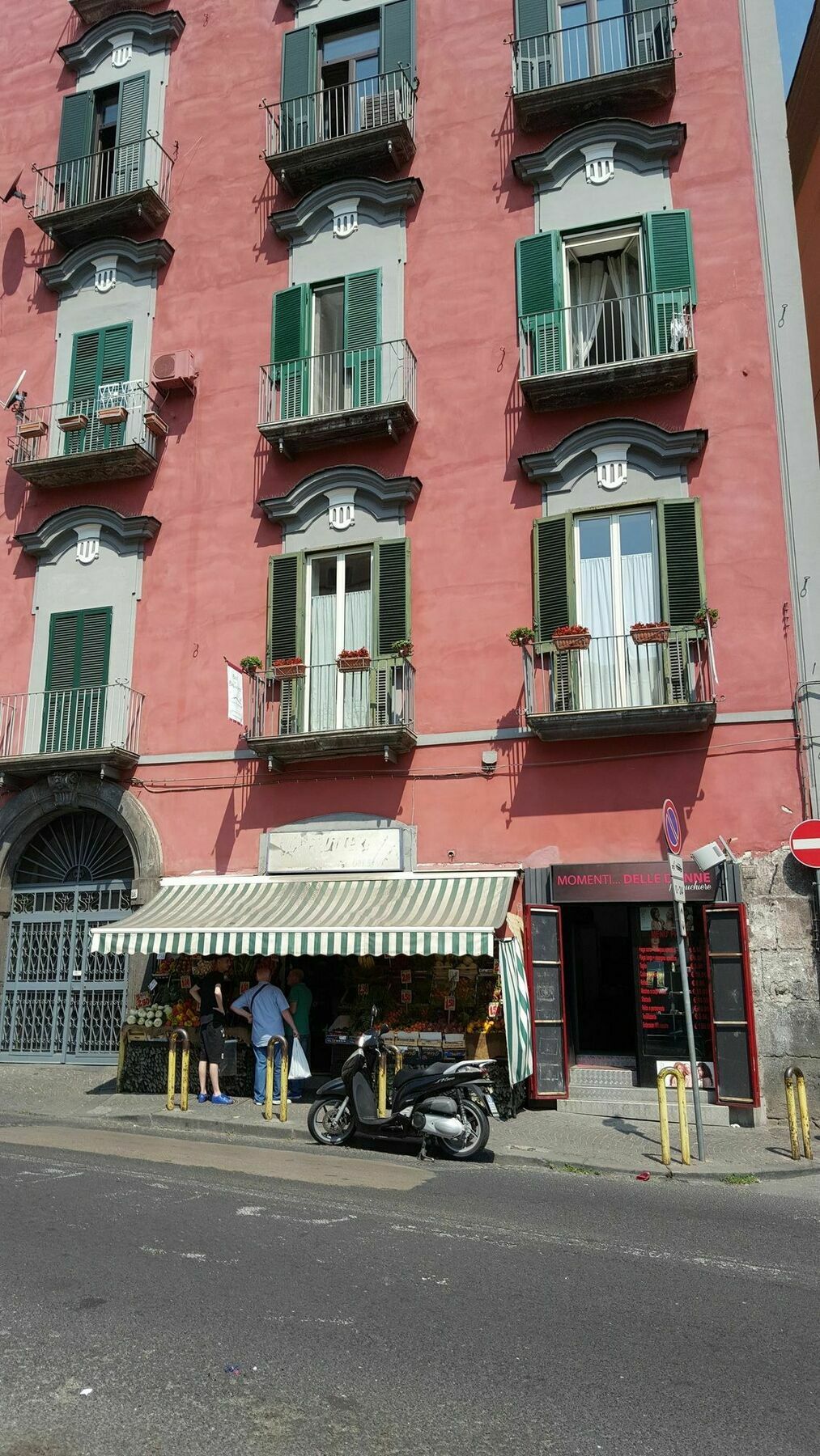 A Casa di Mamma Bed & Breakfast Napoli Bagian luar foto