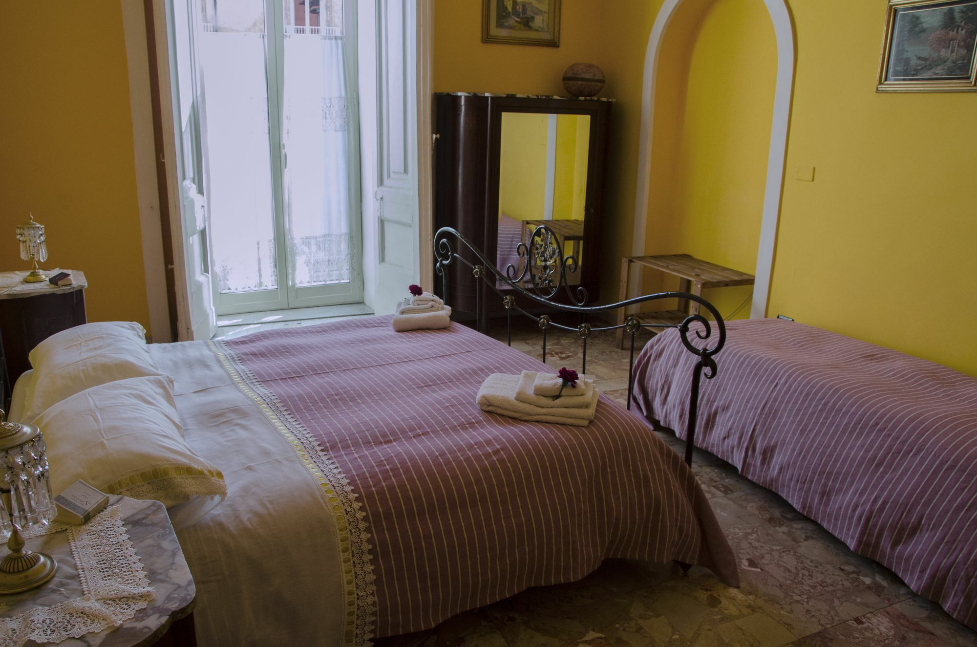 A Casa di Mamma Bed & Breakfast Napoli Bagian luar foto